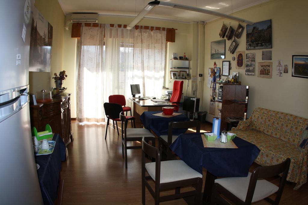 ريجّو دي كالابريا Rooms2Rent المظهر الخارجي الصورة