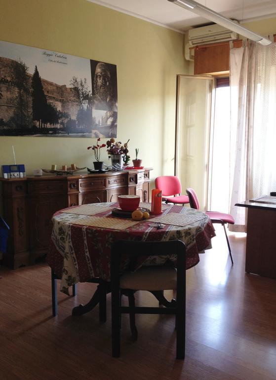 ريجّو دي كالابريا Rooms2Rent المظهر الخارجي الصورة