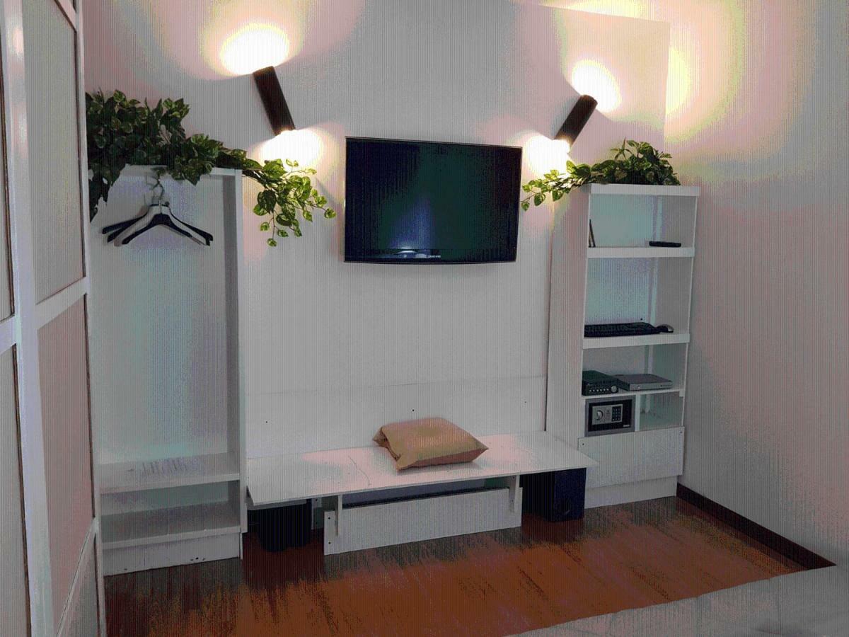 ريجّو دي كالابريا Rooms2Rent المظهر الخارجي الصورة