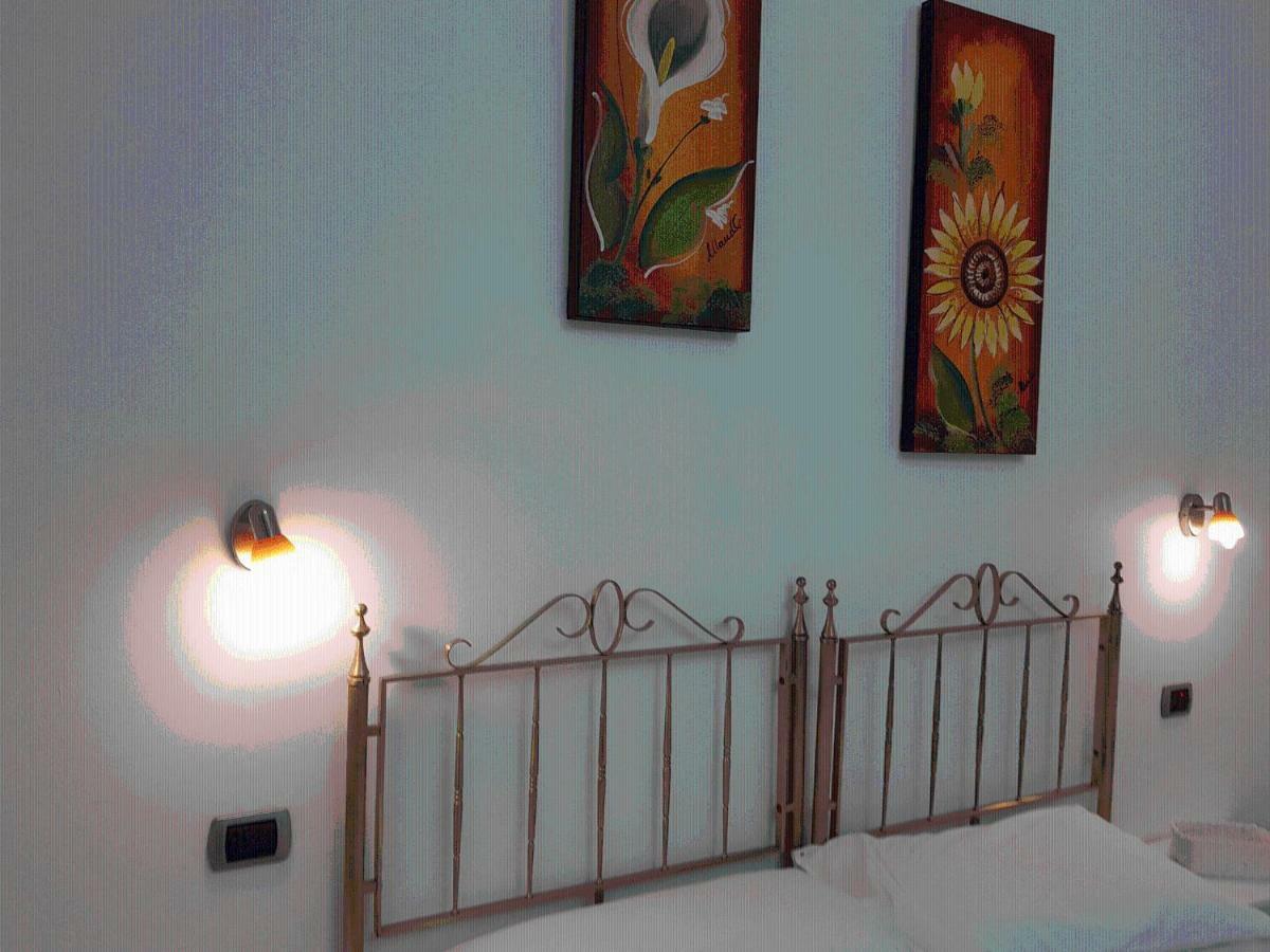 ريجّو دي كالابريا Rooms2Rent المظهر الخارجي الصورة