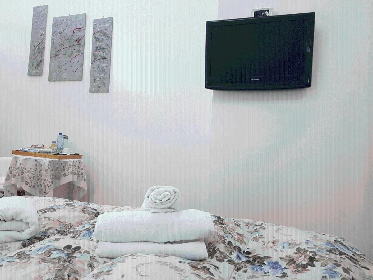 ريجّو دي كالابريا Rooms2Rent المظهر الخارجي الصورة