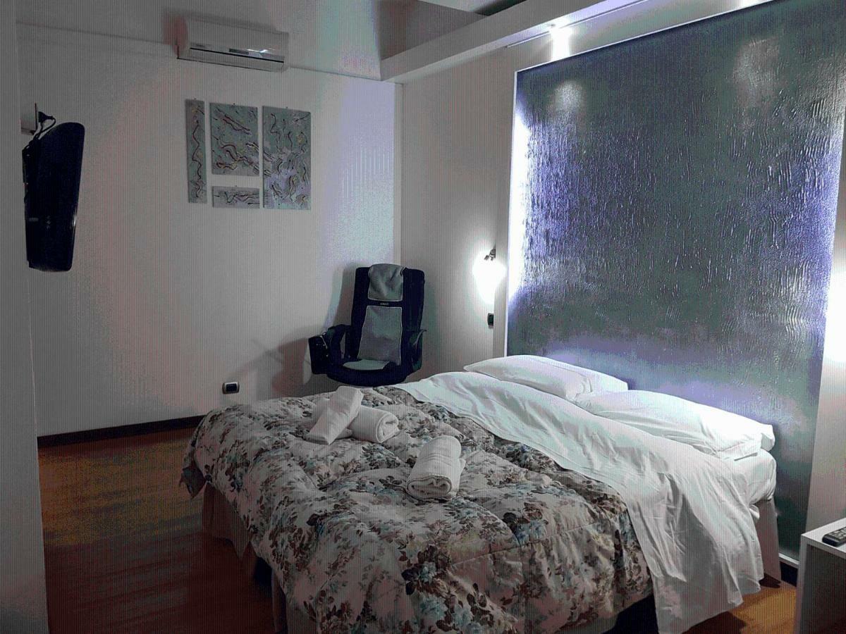 ريجّو دي كالابريا Rooms2Rent المظهر الخارجي الصورة