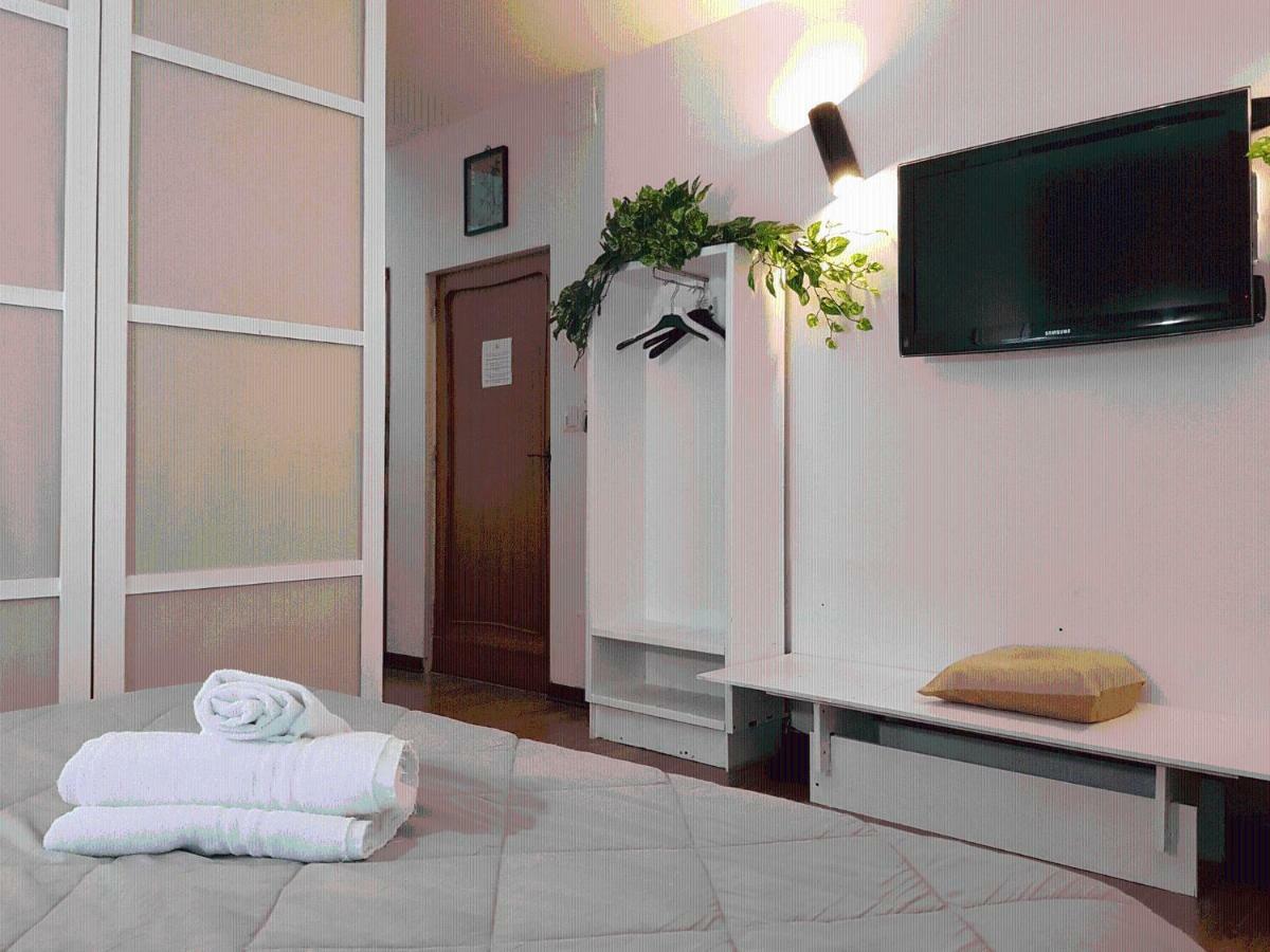 ريجّو دي كالابريا Rooms2Rent المظهر الخارجي الصورة