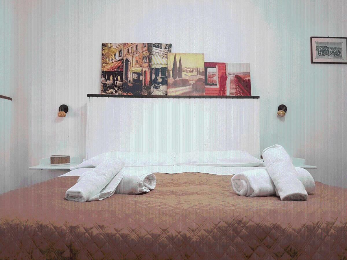 ريجّو دي كالابريا Rooms2Rent المظهر الخارجي الصورة