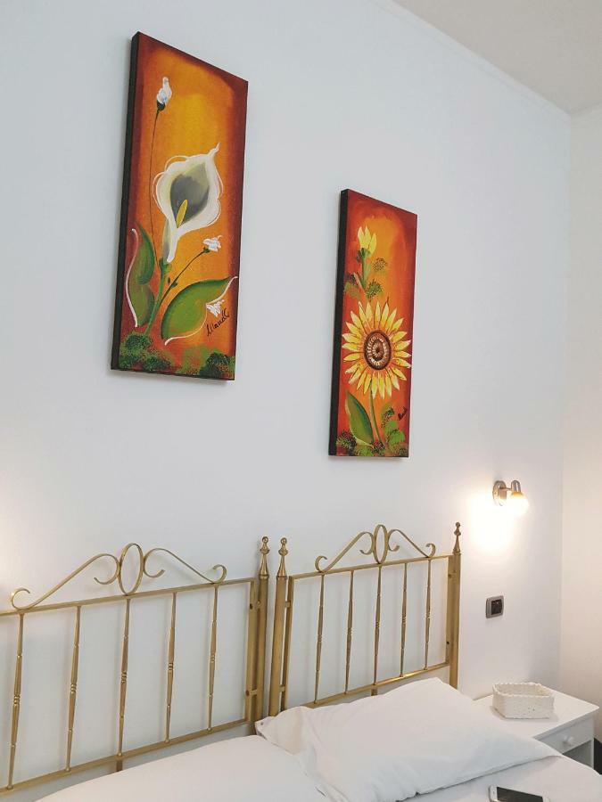 ريجّو دي كالابريا Rooms2Rent المظهر الخارجي الصورة